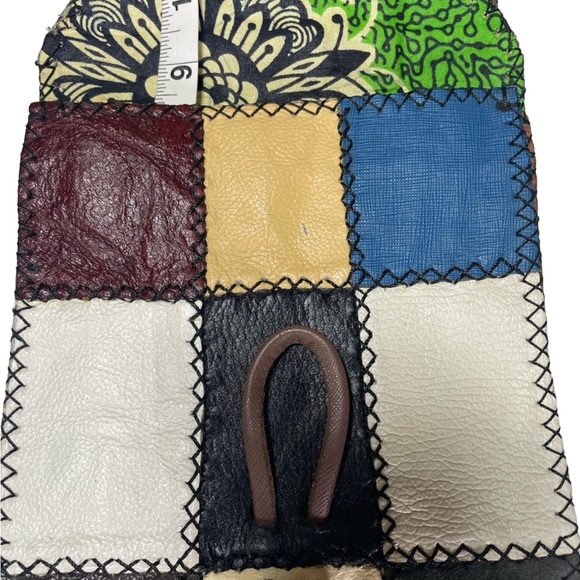 Handcrafted Leather Crossbody Bag - Picture 14 of 16